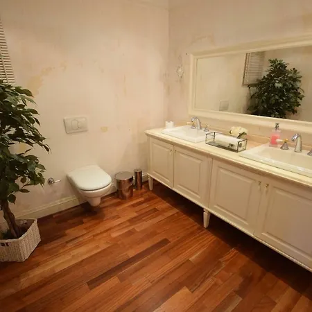 Luxury In Upper Crust Compound