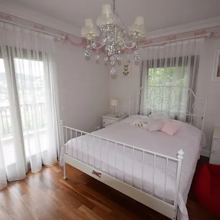 Luxury In Upper Crust Compound *