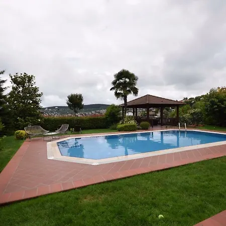 Luxury In Upper Crust Compound